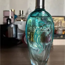 Парфумована вода Escada Born in Paradise 100мл