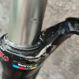 Вилка RockShox Boxxer 200mm 2011 року