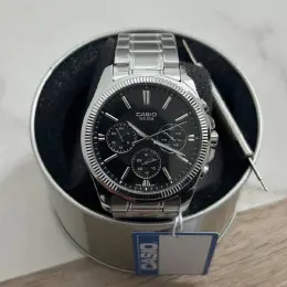 Оригінальний новий годинник Casio