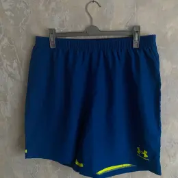 Спортивные шорты Under Armour размер L-XL