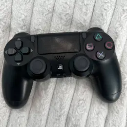 Sony PlayStation 4 Proшита, багато ігор