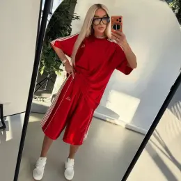 Костюм Balenciaga футболка и бермуды атлас SML
