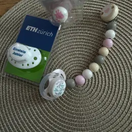 Набір дитячих пустушок MAM Start, ETH Zurich, so loved з тримачем