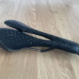 Сідло Selle Italia SLC карбон 275х130мм 220г