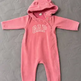 Детский комбинезон GAP розовый 6-12 месяцев