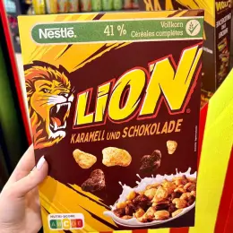 Сухий сніданок Nestle Lion Caramel Chocolate 400г