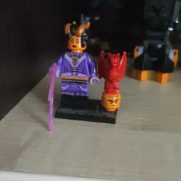 Оригінальна мініфігурка Lego Dungeons & Dragons - Tiefling Sorcerer (71047-3)