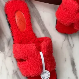 Hermes Oran женские шлепанцы натуральный мех