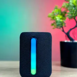 Портативна Bluetooth-колонка C 77569 з LED-підсвічуванням