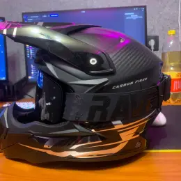 Шлем Acerbis X-CARBON, очки Raven Edge Magnetic, размер M