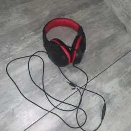 Наушники игровые черные с красным