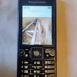 Sony Ericsson Cyber-shot телефон