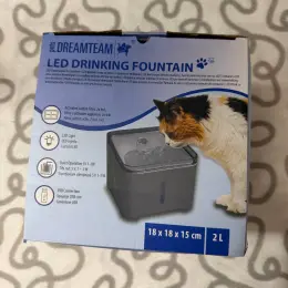Автоматична фонтан-поїлка Dreamteam LED Drinking Fountain для котів та собак, 2л, 18x18x15 см