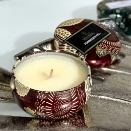 Ароматична кокосова свічка Voluspa Tiny Coconut Wax Candle Forbidden Fig (25g)