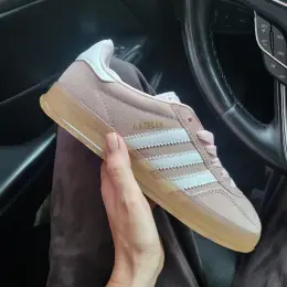 Adidas Gazelle Рожеві жіночі кросівки
