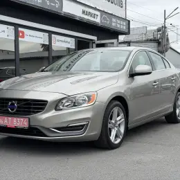 Volvo S60 2013 2.5 л Бензин Автомат Полный привод