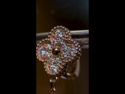 Серьги Van Cleef & Arpels Magic Alhambra, 2 мотива, золото 18К, бриллианты 0.97ct, перламутр