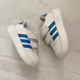 Adidas детские кроссовки 23 размер