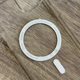 Чохол Apple Clear Case з MagSafe для iPhone 13