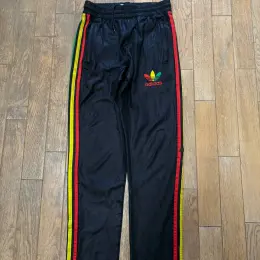 Спортивні штани Adidas Chile 62