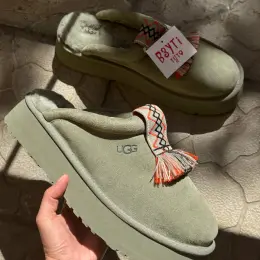 Замшеві капці UGG Tazzle