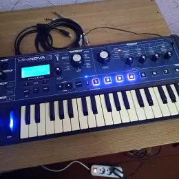 Синтезатор Novation MiniNova