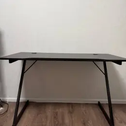 Стіл комп'ютерний 120x60x74 см