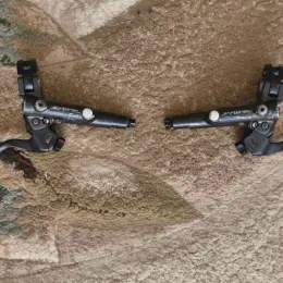 Гальмівні ручки Shimano Saint