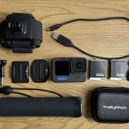 Камера GoPro з аксесуарами