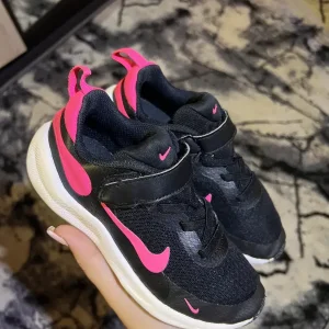 Дитячі кросівки Nike  Розмір :28,5