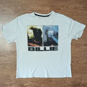 Футболка BILLIE EILISH Official Merch (2025) Oversize M-L