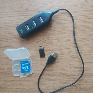 Комплект USB-хаб + флешка + адаптер