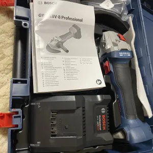 Акумуляторна кутова шліфмашина Bosch GWS 18V-8 (06019N9021)