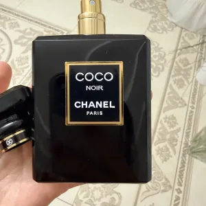 Coco CHANEL noir