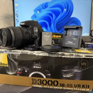 Фотоаппарат Nikon D3000 + объектив 18-55mm | Полный комплект | Идеал