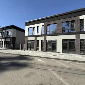 Продам комерційне приміщення 36 м² з паркомісцем біля Центрального парку, Ірпінь.