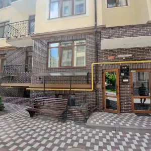Комерція в ЖК Річ Таун