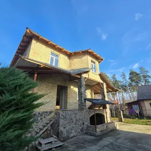 Продаж будинку в місті Ірпінь — чудова локація, найкращий варіант!