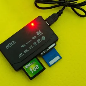 Универсальный USB Card Reader Картридер M2 XD MMC MS CF Кард-Ридер