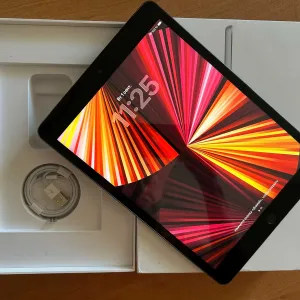 Apple iPad 9./ 64 gb/ Wi-Fi + LTE.
