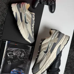 Чоловічі кросівки найк Nike Initiator M GTX Beige Grey [41-46]