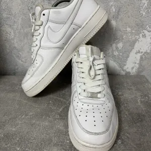 Кросівки шкіряні  Nike  Air Force 1 100% оригінал