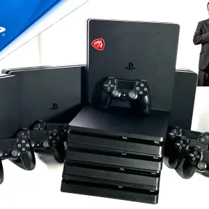 PS4 Slim памʼять 1000 ГБ + 500 повноціних ігор,оформлена підписка  Deluxe на 12 місяців
