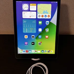 Apple IPad 5 Gen. WIFI+ LTE 128 Gb