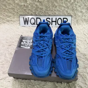 Balenciaga track 46