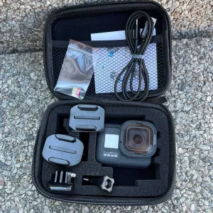 Екшн-камера GoPro Hero 8 з чохлом