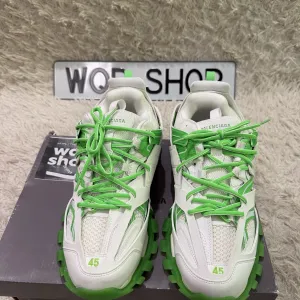 Balenciaga track 45