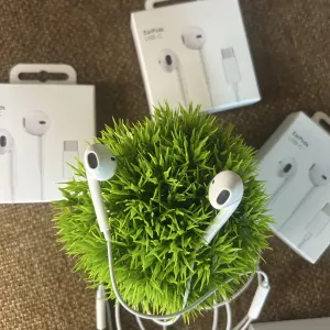 Дротові Навушники EARPODS Lightning/ Type C(1:1 як оригінал)