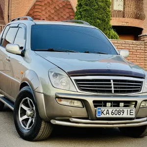 Хозяйский Ssang Yong Rexton 3.2, АКПП с ГБО-4