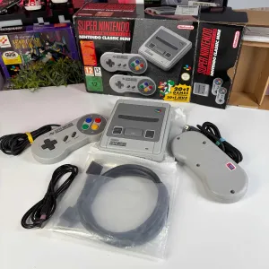 Консоль Nintendo SNES Classic Mini CLV-301 Б/У + 2 оригінальний геймпад SNES Mini приставка нінтендо снес Міні в оригінальній коробці